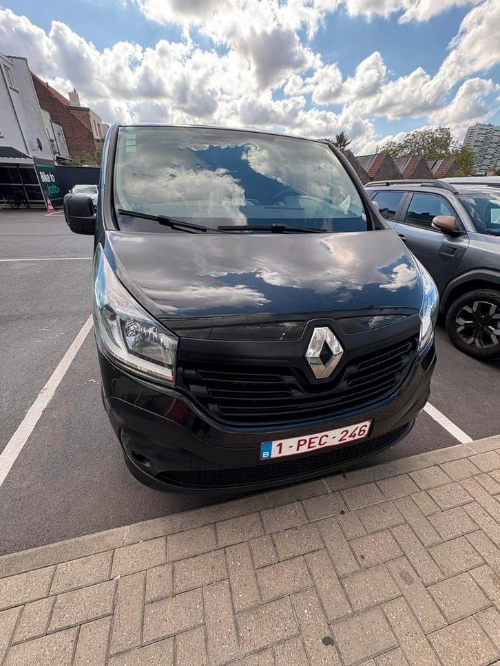 Trafic III fourgon L1H1, Auto's, Bestelwagens en Lichte vracht, Particulier, ABS, Airbags, Airconditioning, Alarm, Bluetooth, Boordcomputer