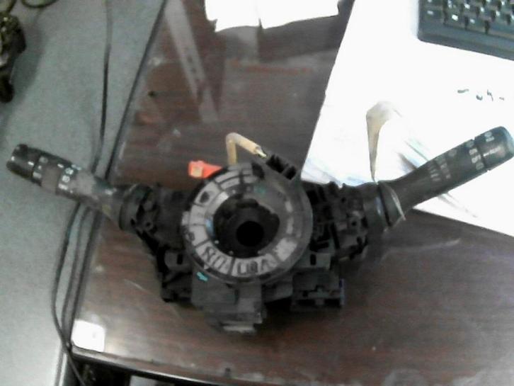 Commodo Peugeot 106 17F001 (197), Autos : Pièces & Accessoires, Autres pièces automobiles, Peugeot, Utilisé, Enlèvement ou Envoi