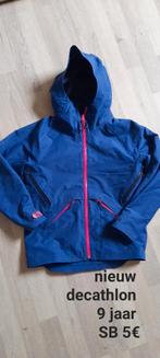 Nieuwe jas Decathlon maat 133/142, Meisje, Nieuw, Decathlon, Ophalen of Verzenden