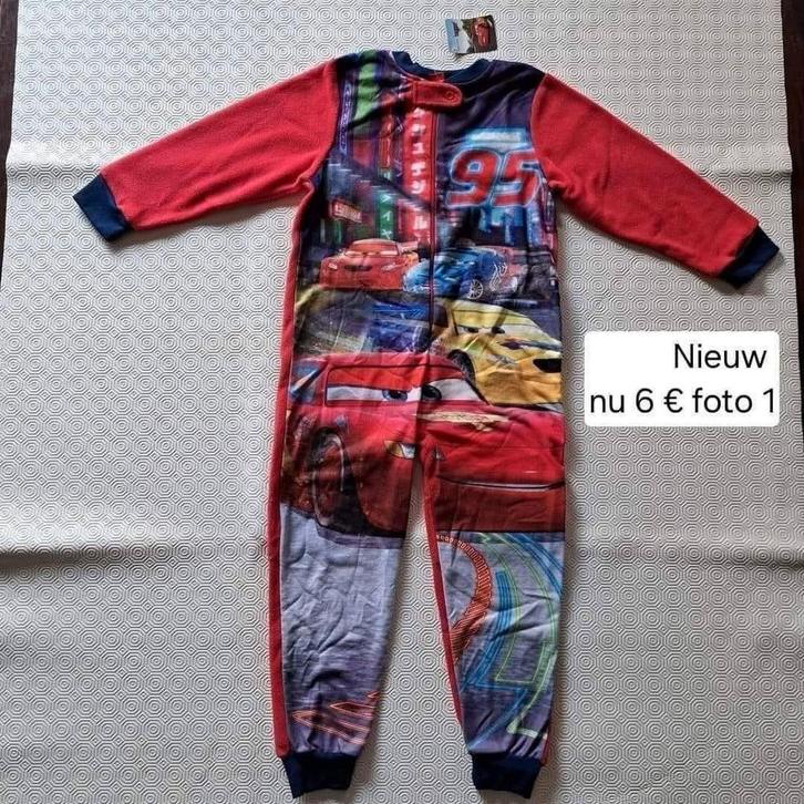 Onesie jumpsuite pyjama fleece Disney Cars Maat 122 / 6 -7 j, Kinderen en Baby's, Kinderkleding | Maat 122, Nieuw, Jongen of Meisje