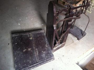 Oude Bascule beschikbaar voor biedingen