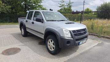 Isuzu D-Max 3.0 4x4 Double Cab, Autos, Isuzu, Argent ou Gris, Achat, Entreprise, Boîte manuelle