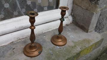 2 koperen kandelaars beschikbaar voor biedingen