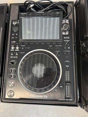 2xCDJ3000 met flightcase beschikbaar voor biedingen
