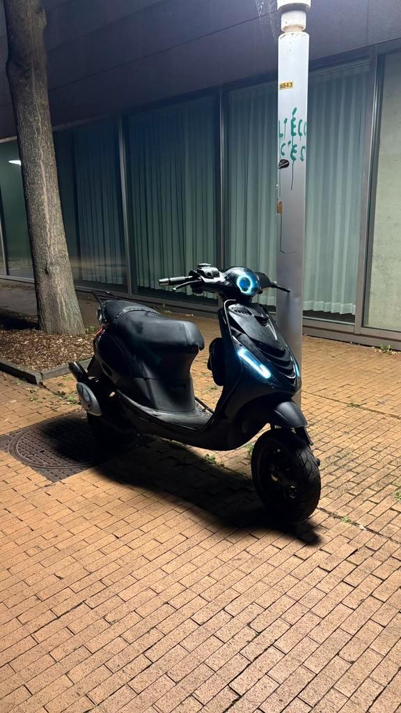 Piaggio zip 70cc, Motoren, Motoren | Piaggio, Bedrijf, Ophalen of Verzenden