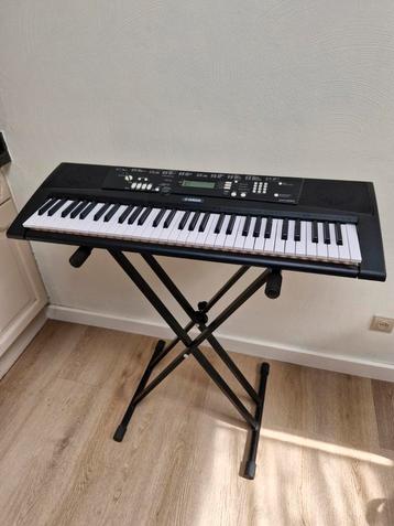 Yamaha ez 220 keyboard beschikbaar voor biedingen