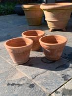 3 terra cotta bloempotten ook rieten manden, Tuin en Terras, Ophalen, Zo goed als nieuw