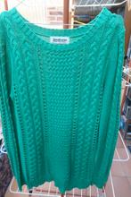 Pulleke nieuw groen Stradivarius mt 38-40, Neuf, Taille 38/40 (M), Enlèvement ou Envoi, Vert