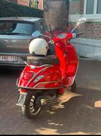 Vespa sprint 2023, 300 km zoals nieuw, Fietsen en Brommers, Ophalen, Vespa S, Benzine, 50 cc