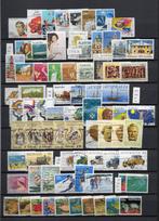 Australië  155 zegels, Postzegels en Munten, Postzegels | Volle albums en Verzamelingen, Verzenden