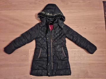 Lange zwarte winterjas, maat 122/128, Kinderen en Baby's, Meisje, Ophalen of Verzenden, Jas, Cake Walk