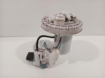BRANDSTOFPOMP ELECT. Toyota Prius Plus (ZVW4) (7702047102) beschikbaar voor biedingen
