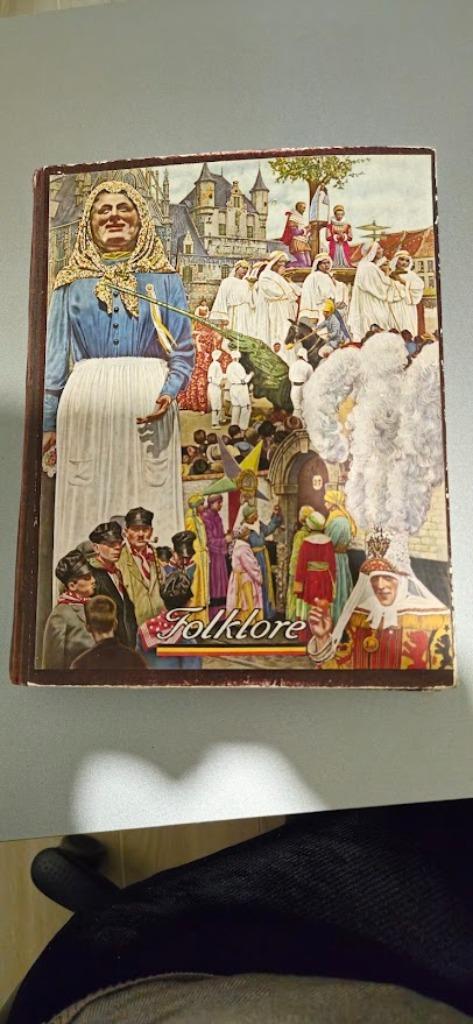 belgique LA GUIRLANDE EN ROSES DE PAPIER QUELQUES TRADITIONS, Antiek en Kunst, Antiek | Boeken en Manuscripten, Verzenden