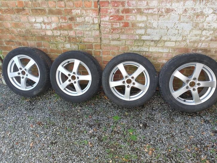 Toyota Corolla Verso Auris 16" velgen, Auto-onderdelen, Banden en Velgen, Banden en Velgen, Zomerbanden, 16 inch, 205 mm, Personenwagen