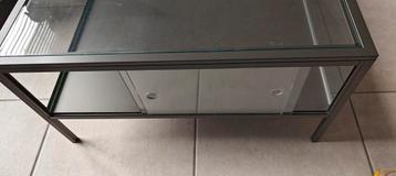 Table basse Ikea en verre et en métal  beschikbaar voor biedingen