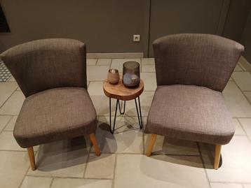 2 vintage zeteltjes beschikbaar voor biedingen