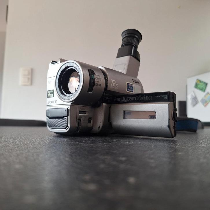 Sony CCD-TRV65E Hi8 Handycam Camcorder – Complete Set, Audio, Tv en Foto, Videocamera's Digitaal, Zo goed als nieuw, Sony, Ophalen of Verzenden