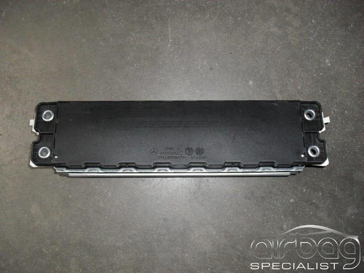 MERCEDES C-Klasse W205 Knie airbag 2015+ 2058600202, Auto-onderdelen, Dashboard en Schakelaars, Mercedes-Benz, Gebruikt, Ophalen of Verzenden