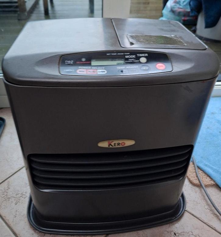 Laserkachel Kero SRE 300 + volle bus Tosaine, Maison & Meubles, Poêles, Chauffage au kérosène, Enlèvement