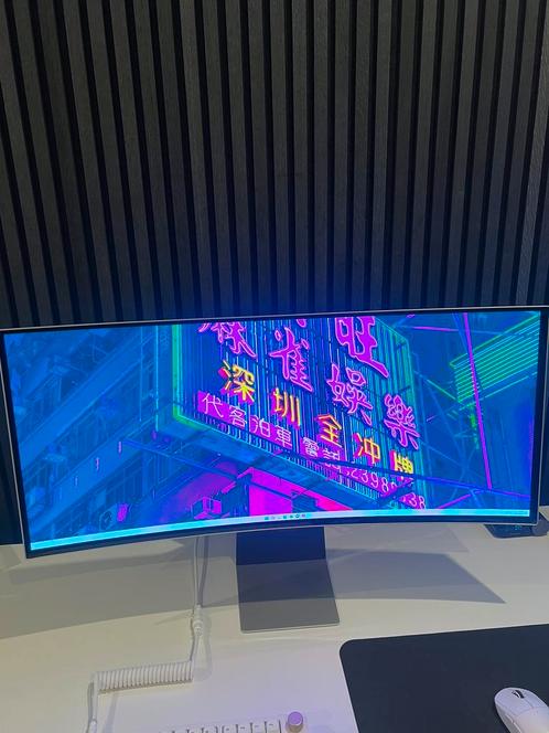 Samsung oddesy g8, Computers en Software, Monitoren, Zo goed als nieuw, 151 t/m 200 Hz, DisplayPort, Gaming, Ultrawide, Overige typen