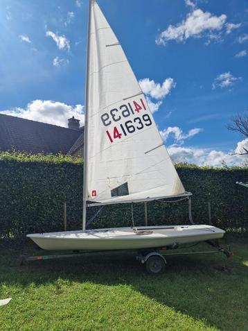 Laser standard avec remorque routière / mise à l'eau