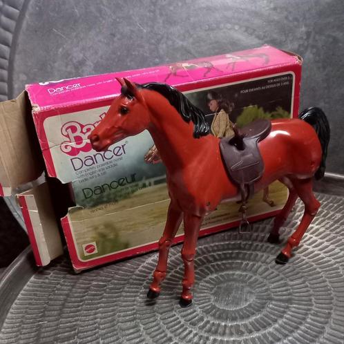 Cheval Barbie vintage, Enfants & Bébés, Jouets | Poupées, Comme neuf, Barbie, Enlèvement ou Envoi