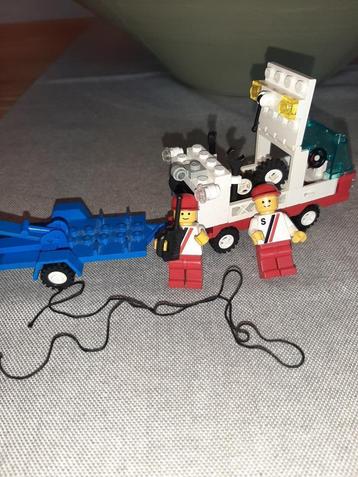 Lego set 1518 Race Car Repair