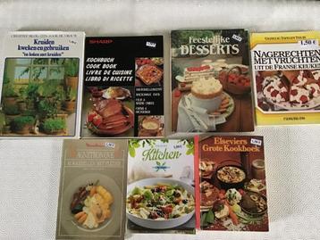 15 kookboeken aan 1,50 euro beschikbaar voor biedingen