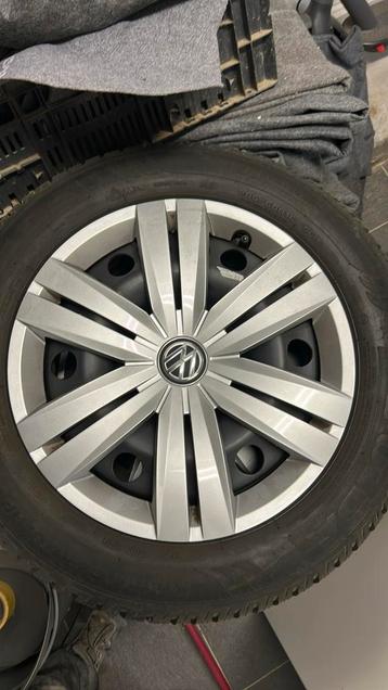 Stalen velgen met wieldeksels vw 205/60r16 winterbanden5a6mm beschikbaar voor biedingen