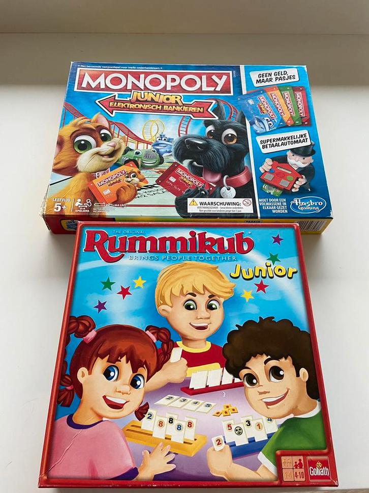 Rummikub junior + elektronische Monoply junior, Hobby en Vrije tijd, Gezelschapsspellen | Bordspellen, Zo goed als nieuw, Ophalen of Verzenden