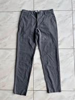 Pantalon gris Bershka taille 36 (nr8149), Vêtements | Femmes, Culottes & Pantalons, Gris, Enlèvement ou Envoi, Taille 36 (S), Bershka