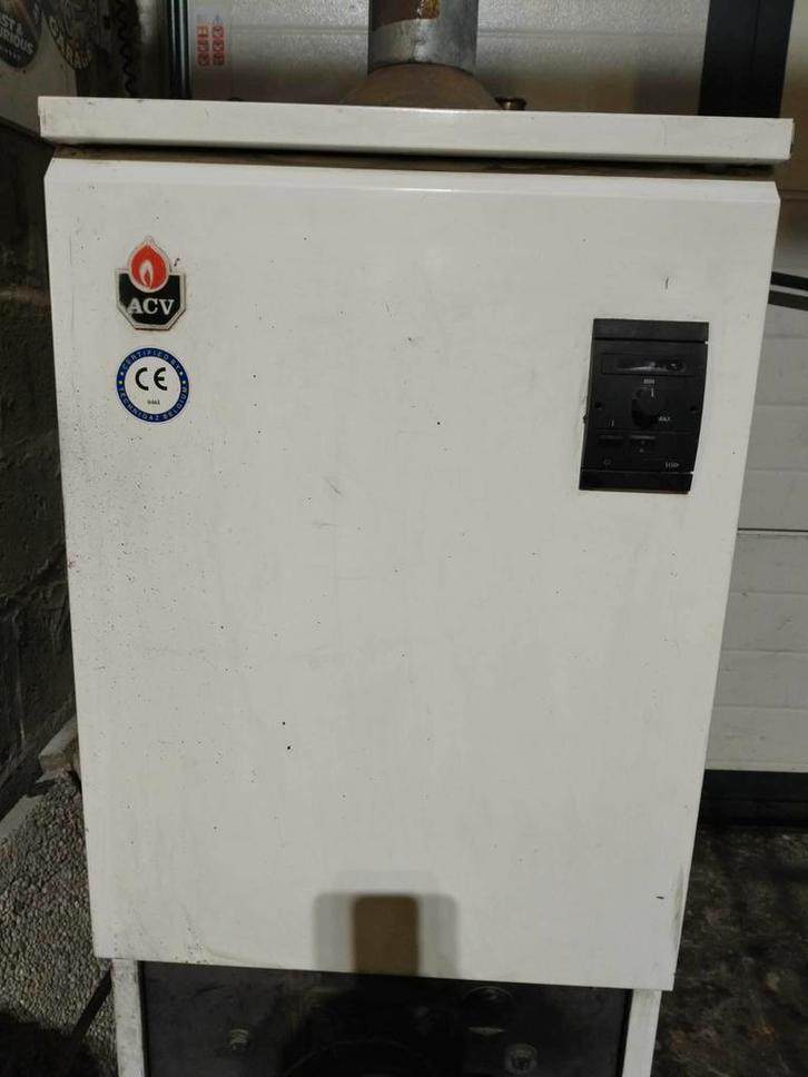 Chaudière a mazout, Bricolage & Construction, Électricité & Câbles, Enlèvement