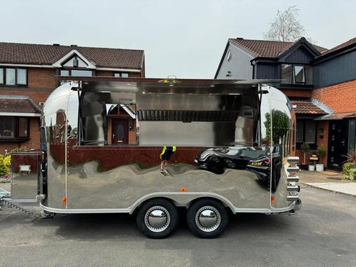 remorque food truck foodtrailer Airstream 4.8M, Articles professionnels, Stock & Retail | Voitures, Enlèvement ou Envoi