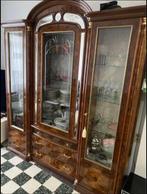 Vitrine italienne à vendre en très bonne état, Maison & Meubles, Armoires | Vitrines, Comme neuf