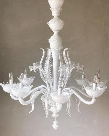 Vintage Murano kroonluchter beschikbaar voor biedingen