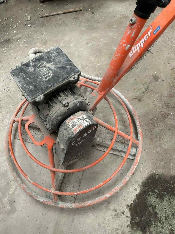 Hélicoptère beton, Zakelijke goederen, Machines en Bouw | Kranen en Graafmachines, Overige typen, Ophalen