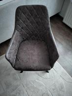 Lederen stoelen voor eettafel, Ophalen