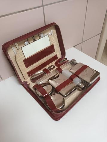 vintage reis set beschikbaar voor biedingen