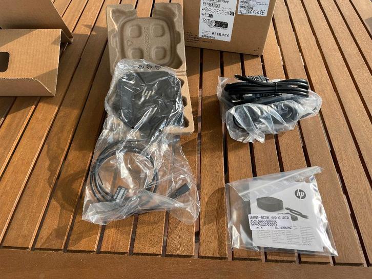 HP G5 Docking station NIEUW in gesloten doos, Computers en Software, Dockingstations, Nieuw, Docking station, Harde schijf, Ophalen of Verzenden