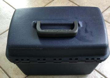 Beautycase Delsey ( donkerblauw ) beschikbaar voor biedingen