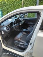 Voiture occasion comme neuf, Auto's, Toyota, Automaat, Euro 6, Leder en Stof, Wit