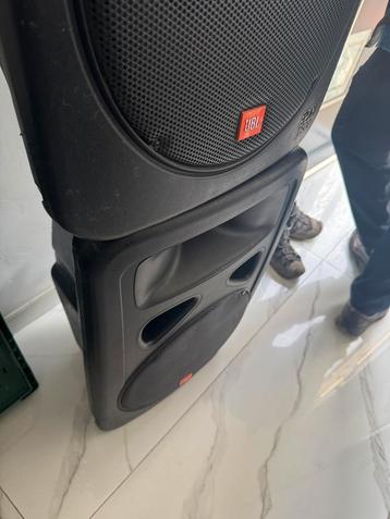 2 x jbl Eon 15 met 2 speakon kabels beschikbaar voor biedingen