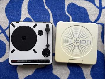 Ion Audio iPTUSB Portable USB Turntable