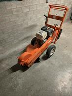 Stronkenfrees / boomstronkenhakselaar te huur, Enlèvement