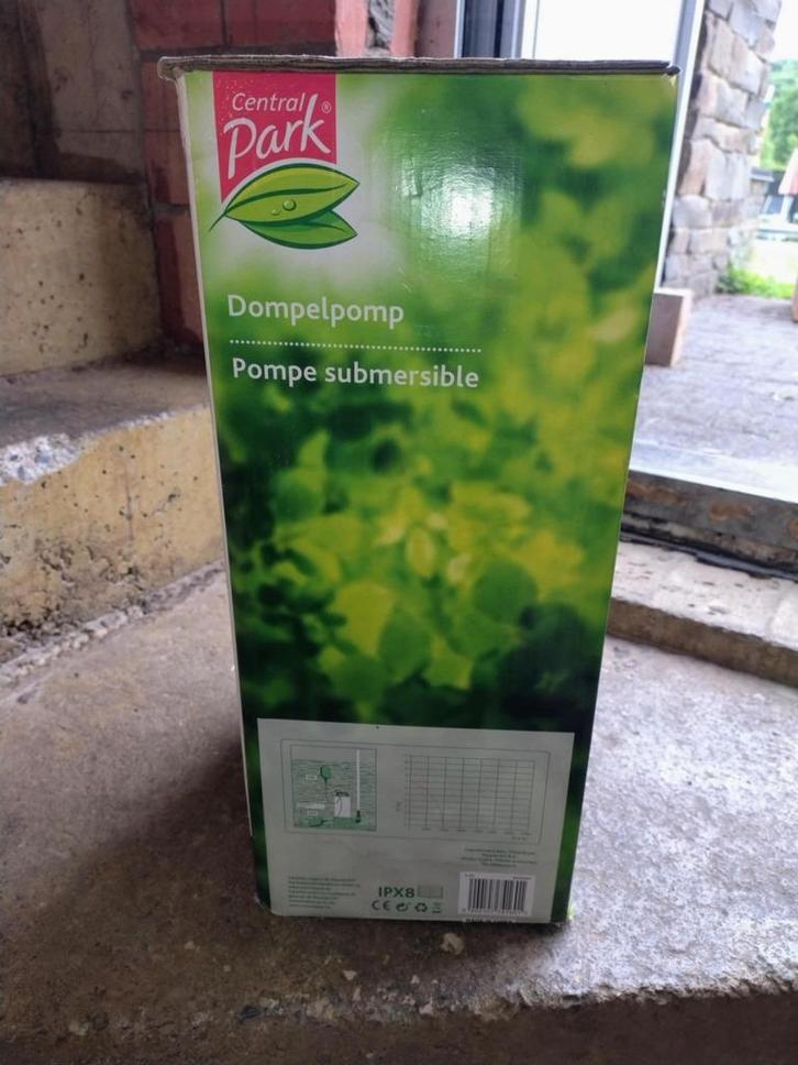 pompe submersible, Jardin & Terrasse, Pompes à eau, Comme neuf, Électrique, Pompe à eaux claires, Enlèvement ou Envoi