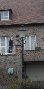 Gietijzeren buitenlamp (2 stuk maar 1 met schade, c.3m hoog), Jardin & Terrasse, Éclairage extérieur, Enlèvement, Utilisé, Résistant à l'eau