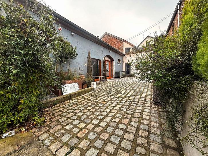 À vendre ravissant commerce à Soignies, Offres d'emploi, Emplois | Vente & Commerce