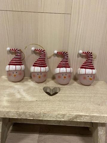 Kerstdecoratie  : glazen kerstboomhangers beschikbaar voor biedingen