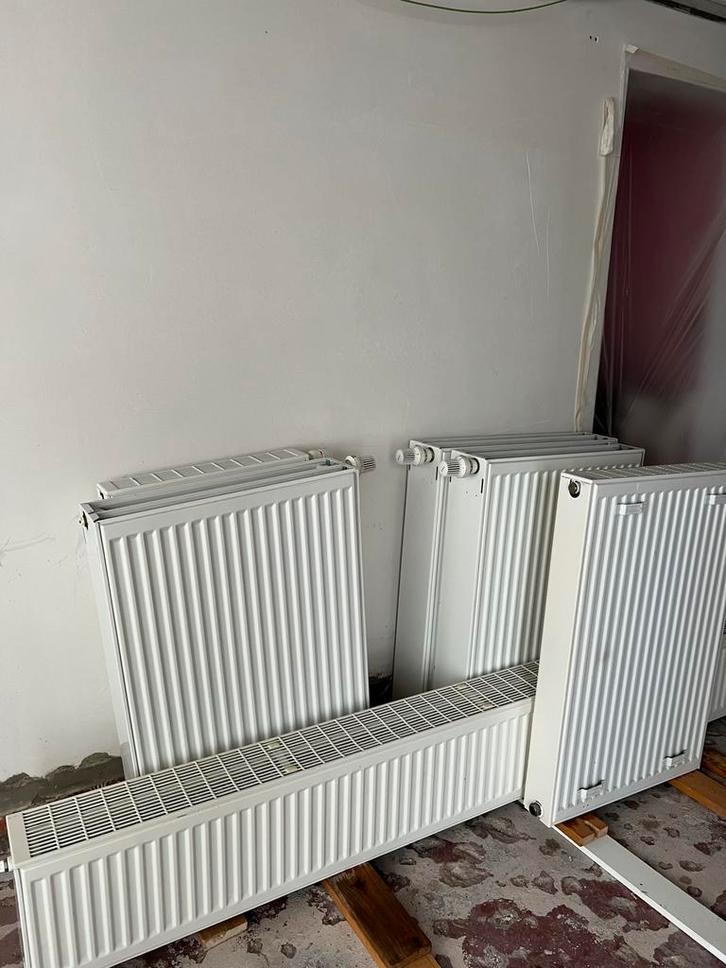 Diverse radiatoren Type 22 - 33, Bricolage & Construction, Chauffage & Radiateurs, Utilisé, Radiateur, Enlèvement