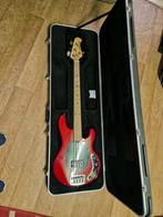 Basse MUSICMAN StingRay, Musique & Instruments, Instruments à corde | Guitares | Basses, Enlèvement